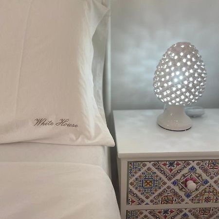 Salentina White House Bed and Breakfast Lecce Eksteriør billede